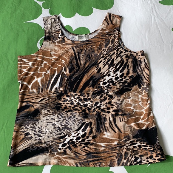 Laura Ashley sleeveless animal print top - Picture 6 of 6